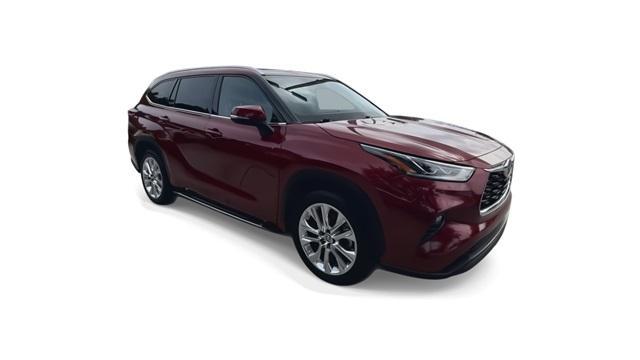 used 2021 Toyota Highlander car, priced at $33,898