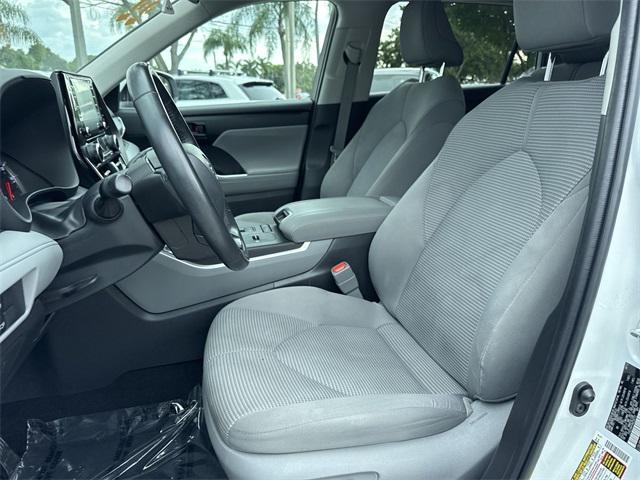 used 2022 Toyota Highlander car, priced at $26,998