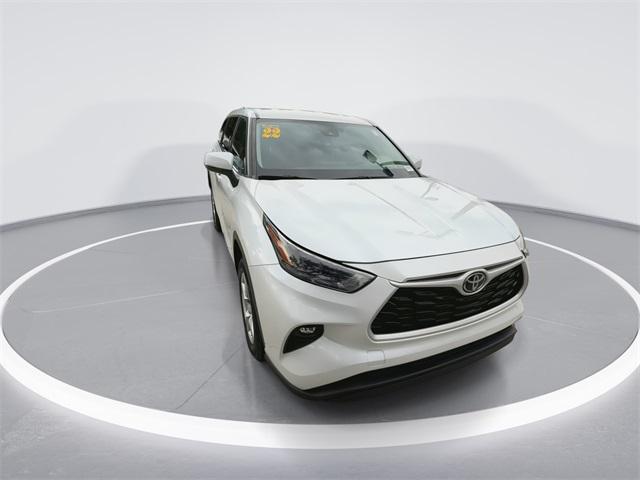 used 2022 Toyota Highlander car, priced at $26,998