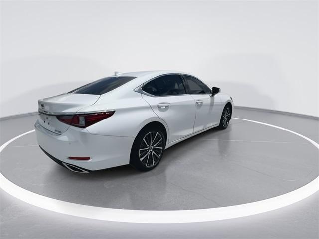 new 2025 Lexus ES 350 car, priced at $48,619