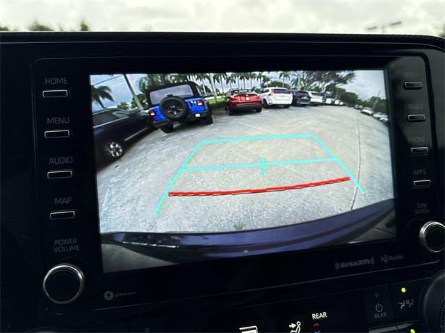 used 2022 Toyota Highlander car, priced at $32,998