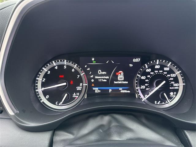 used 2022 Toyota Highlander car, priced at $32,998