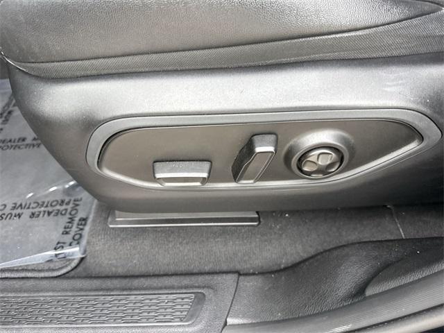 used 2023 Jeep Grand Cherokee car, priced at $26,998