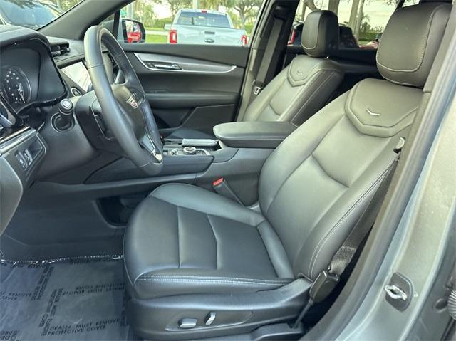 used 2023 Cadillac XT6 car, priced at $35,498