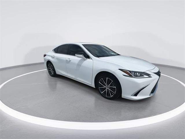 new 2025 Lexus ES 350 car, priced at $48,534