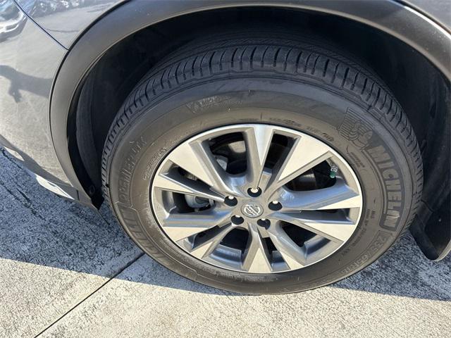 used 2018 Nissan Murano car, priced at $15,898