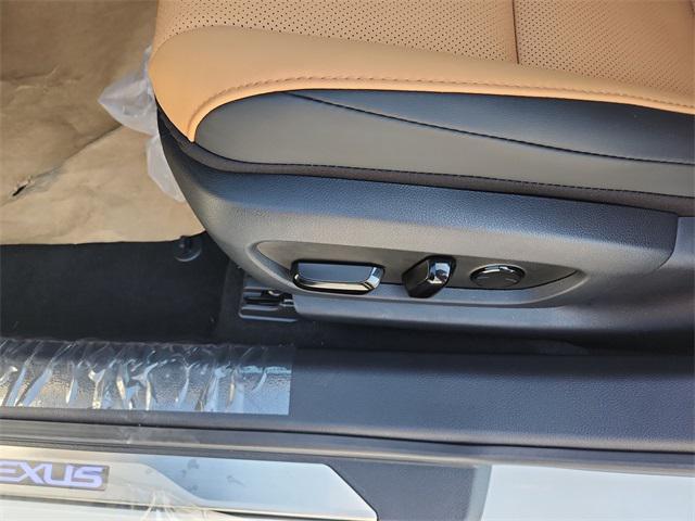 new 2025 Lexus ES 300h car, priced at $51,414