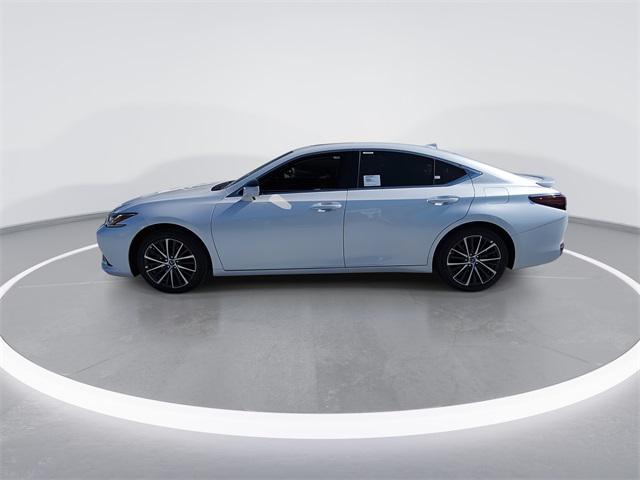 new 2025 Lexus ES 300h car, priced at $51,414