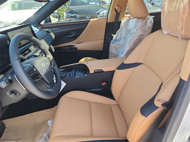 new 2025 Lexus ES 300h car, priced at $51,414