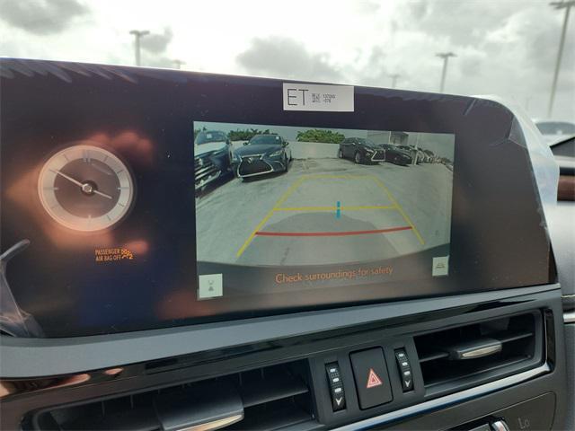 new 2025 Lexus ES 350 car, priced at $48,034