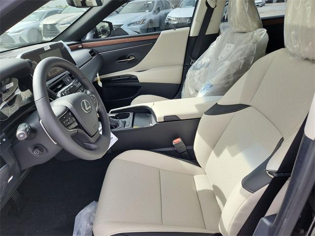 new 2025 Lexus ES 350 car, priced at $48,034