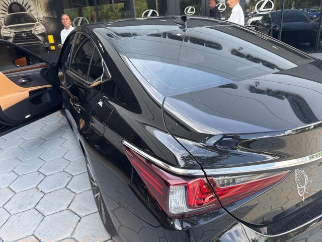 used 2024 Lexus ES 350 car