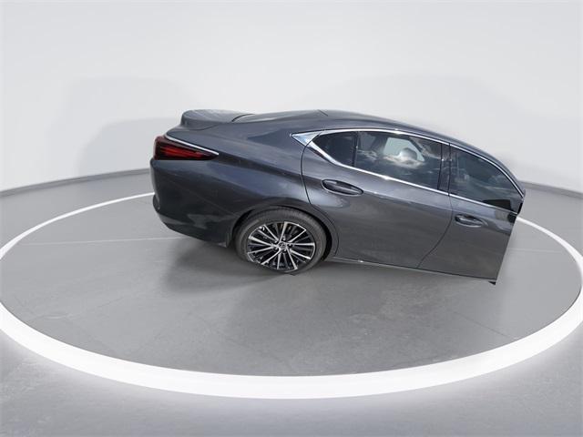 new 2025 Lexus ES 350 car, priced at $48,534