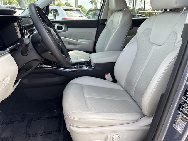 used 2023 Kia Sorento car, priced at $30,998