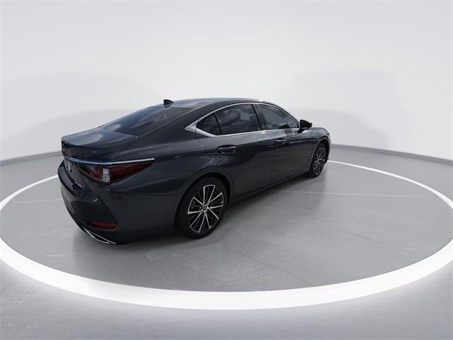 new 2025 Lexus ES 350 car, priced at $48,864