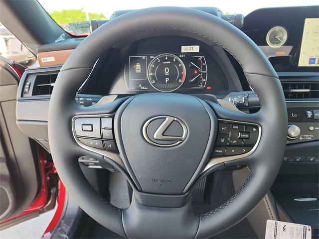 new 2025 Lexus ES 350 car, priced at $47,735