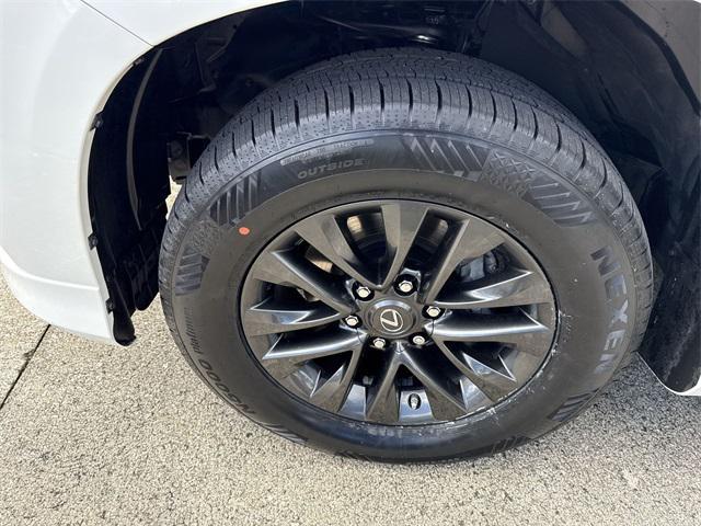 used 2022 Lexus GX 460 car, priced at $52,498