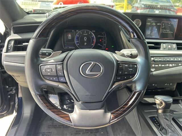 used 2020 Lexus ES 350 car, priced at $27,998