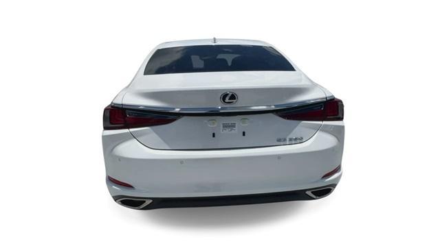 new 2024 Lexus ES 350 car, priced at $48,105