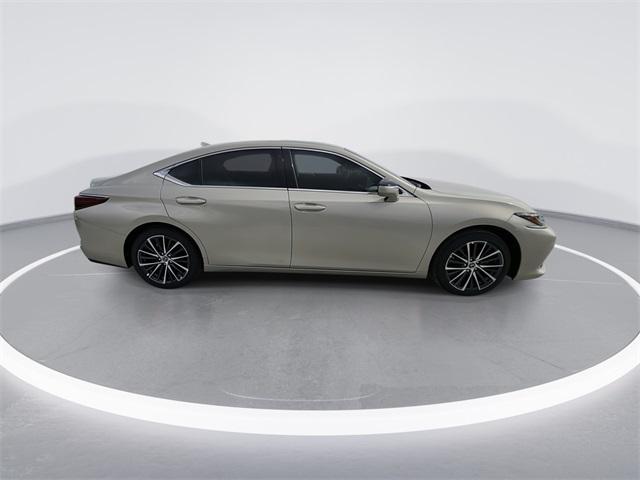 new 2025 Lexus ES 350 car, priced at $48,034