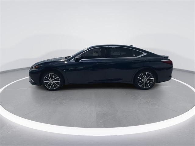 new 2025 Lexus ES 300h car, priced at $50,694