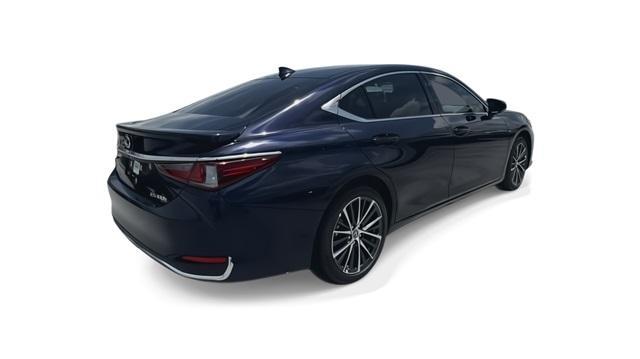 new 2025 Lexus ES 300h car, priced at $50,694