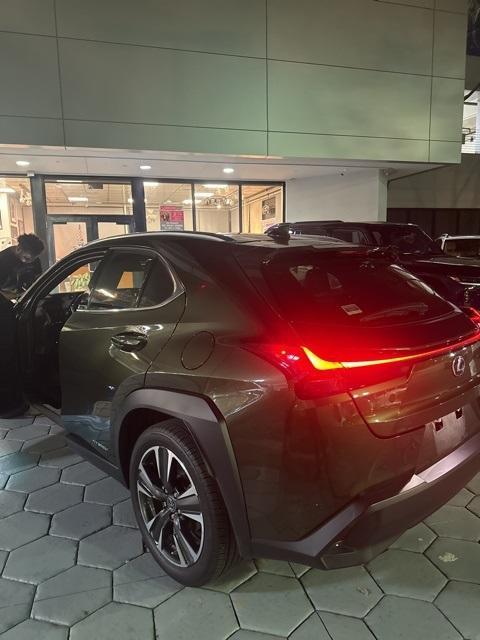 used 2020 Lexus UX 250h car, priced at $28,998