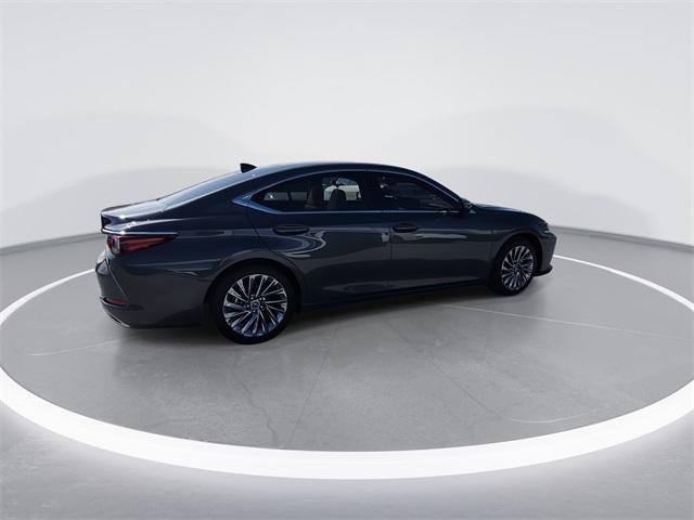 new 2024 Lexus ES 350 car, priced at $52,665