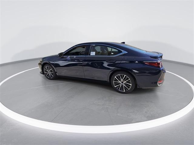 new 2025 Lexus ES 300h car, priced at $50,689