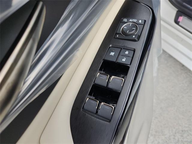 new 2025 Lexus ES 300h car, priced at $51,194