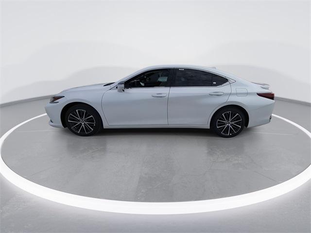 new 2025 Lexus ES 300h car, priced at $51,194