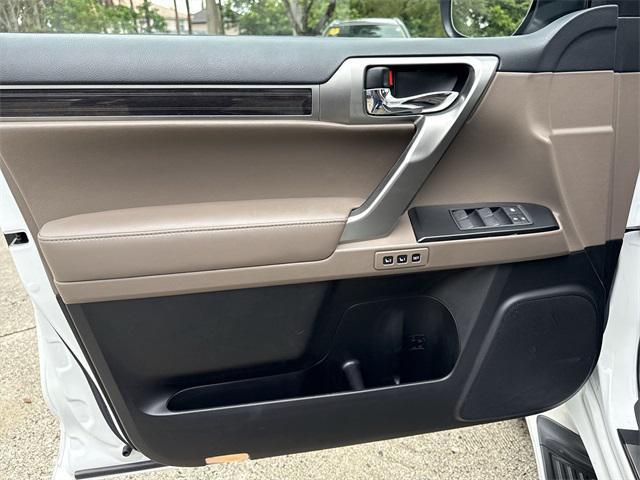 used 2023 Lexus GX 460 car, priced at $55,898