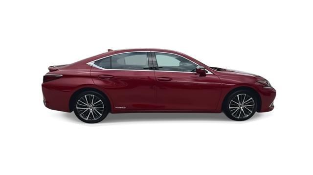 used 2022 Lexus ES 300h car, priced at $37,898