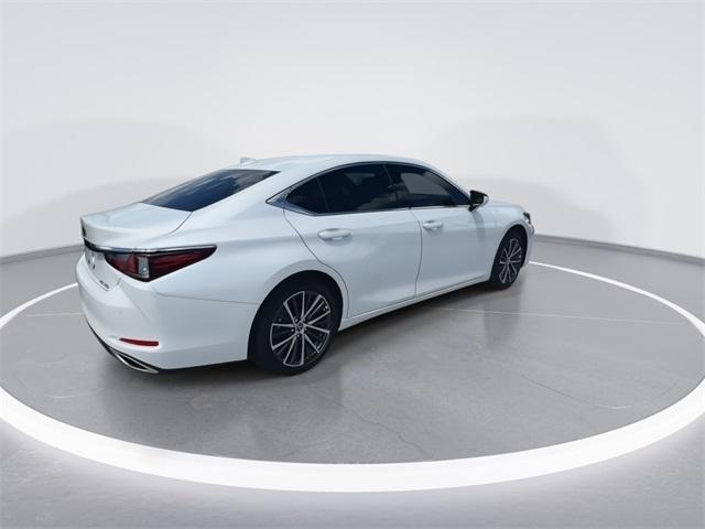 new 2025 Lexus ES 350 car, priced at $48,534