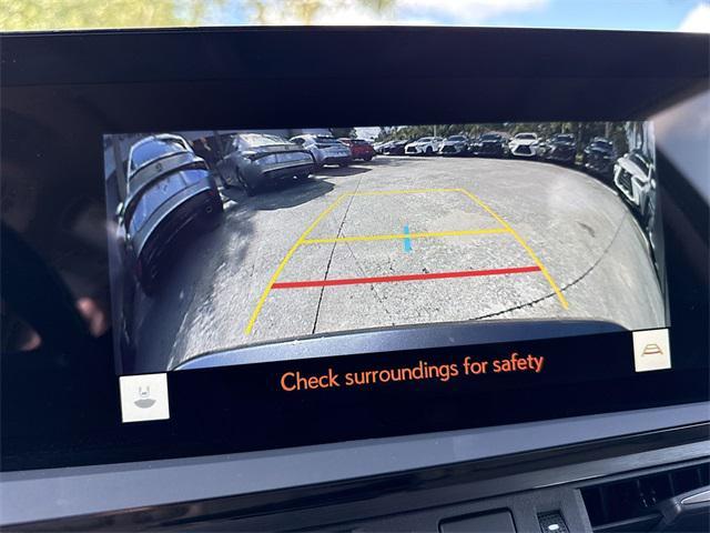 used 2025 Lexus ES 300h car, priced at $43,998