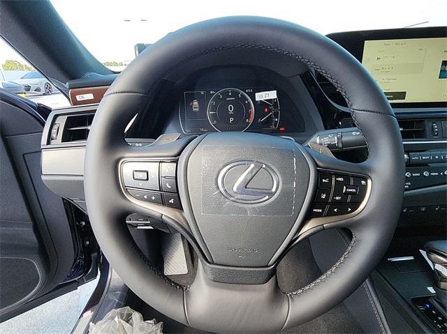 new 2025 Lexus ES 350 car, priced at $49,874