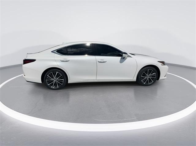 new 2025 Lexus ES 350 car, priced at $48,509