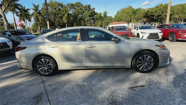 used 2023 Lexus ES 350 car, priced at $35,398