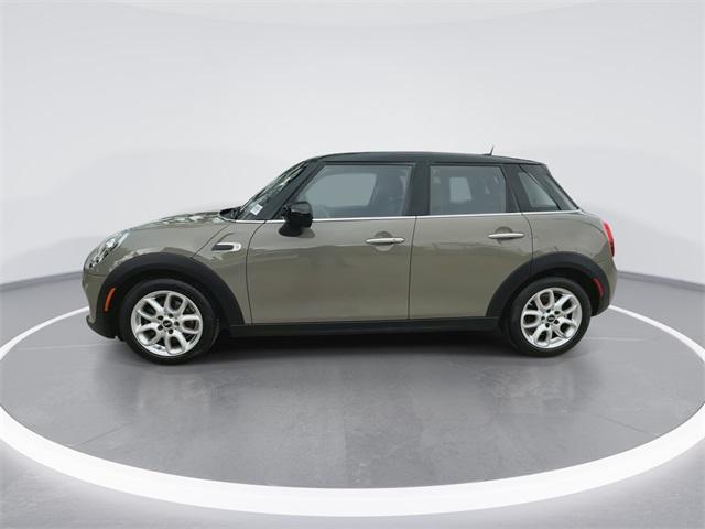 used 2020 MINI Hardtop car, priced at $15,498