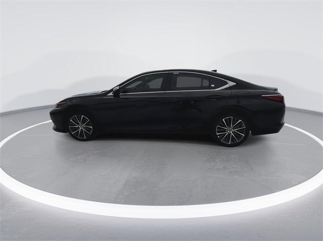 new 2025 Lexus ES 350 car, priced at $47,569