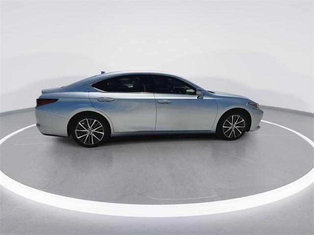 new 2025 Lexus ES 350 car, priced at $48,534