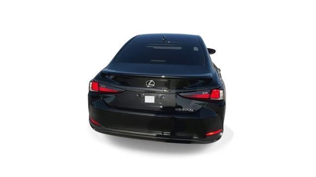 new 2024 Lexus ES 300h car, priced at $57,625