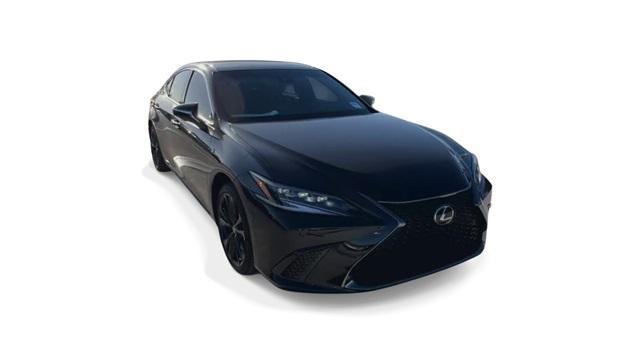 new 2024 Lexus ES 300h car, priced at $57,625