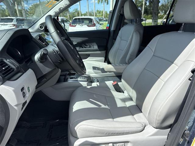 used 2021 Honda Pilot car, priced at $25,498