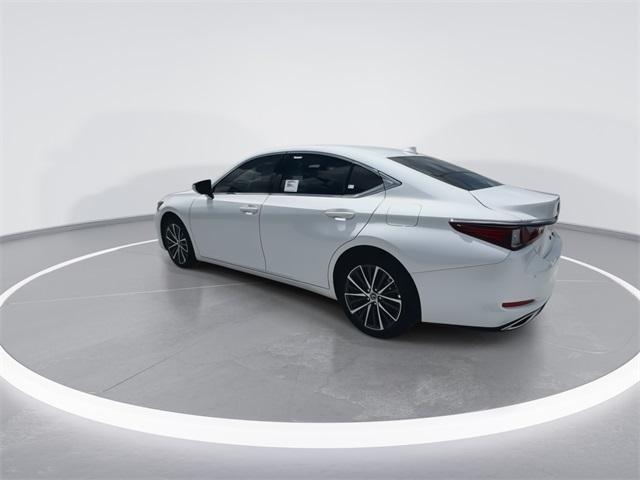 new 2025 Lexus ES 350 car, priced at $48,619