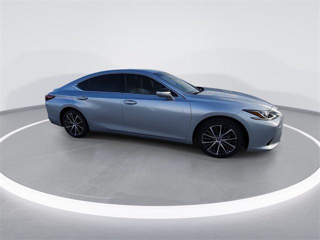 new 2025 Lexus ES 350 car, priced at $48,864