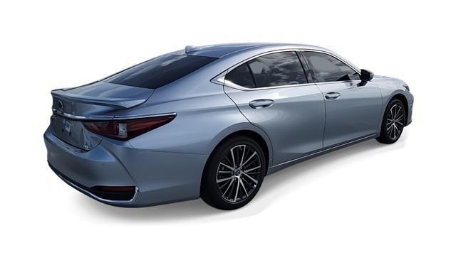 new 2025 Lexus ES 300h car, priced at $50,750