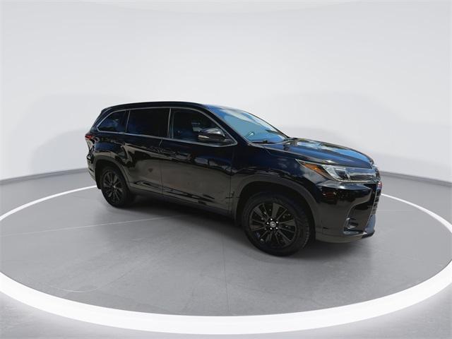 used 2019 Toyota Highlander car, priced at $22,498
