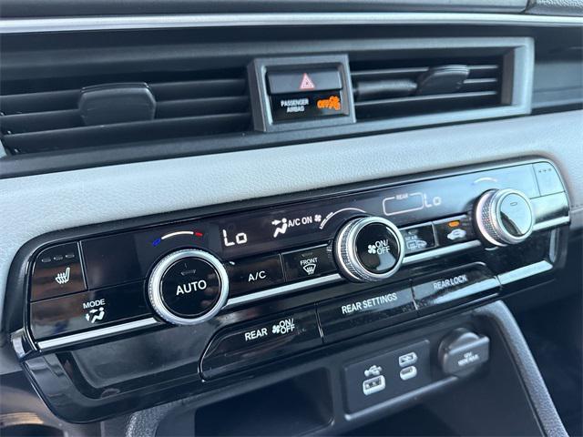 used 2023 Honda Pilot car, priced at $32,998