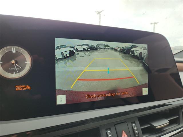 new 2025 Lexus ES 350 car, priced at $48,034
